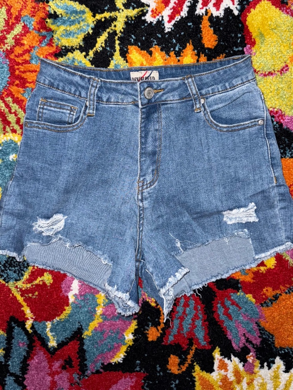 Boutique | Distressed Shorts | Med Blue Wash